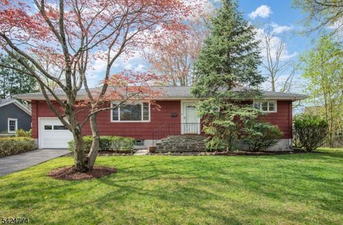 10 Laurel Pl, West Caldwell, NJ, 07006-7718 | Card Image