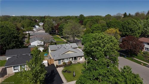43 Inverness St, Brantford, ON, N3V1A9 | Card Image