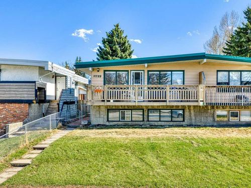 11759 Canfield Rd Sw, Calgary, AB, T2W1J6 | Card Image