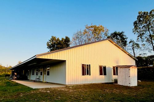 7982 W Remus Rd, Remus, MI, 49340-9613 | Card Image