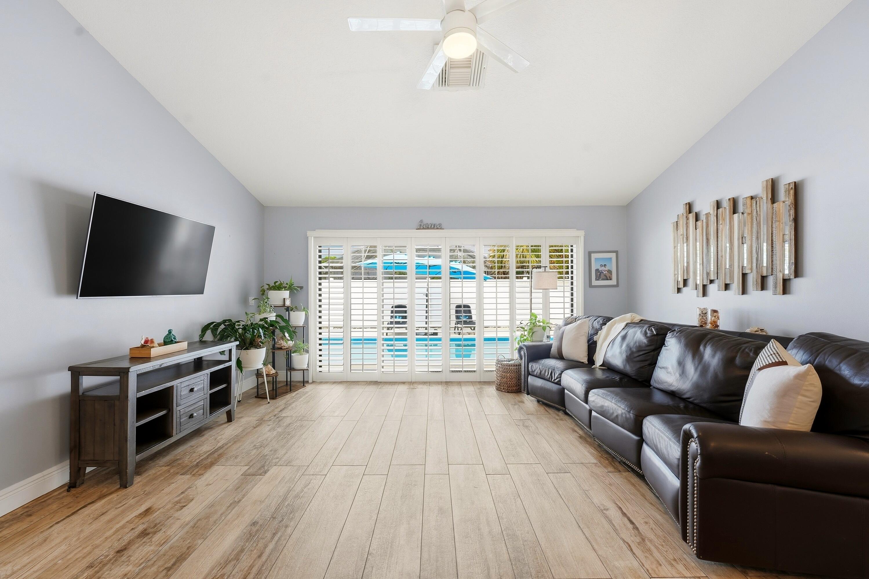 Residential in Jupiter 5