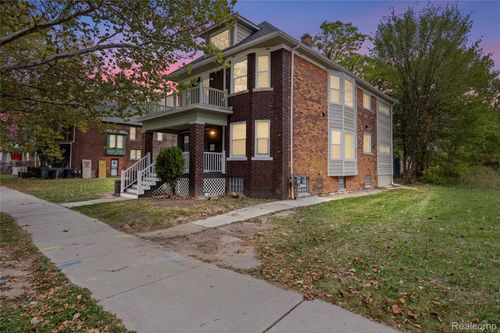 522 Smith St, Detroit, MI, 48202-2836 | Card Image