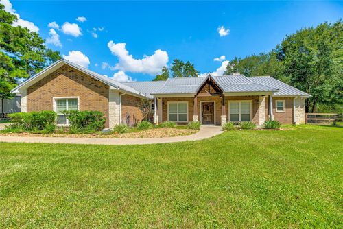 453 Southcreek Park, Livingston, TX, 77352-8130 | Card Image