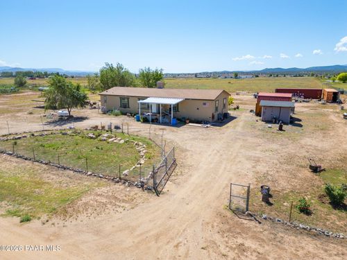 2575 W Annie Rd, Paulden, AZ, 86334-3140 | Card Image