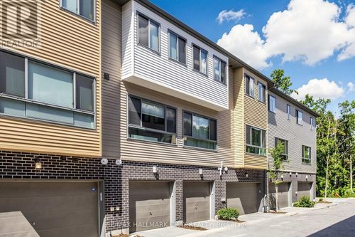 53-369 Essa Road, Barrie (Holly), ON, L4N9C8 | Card Image