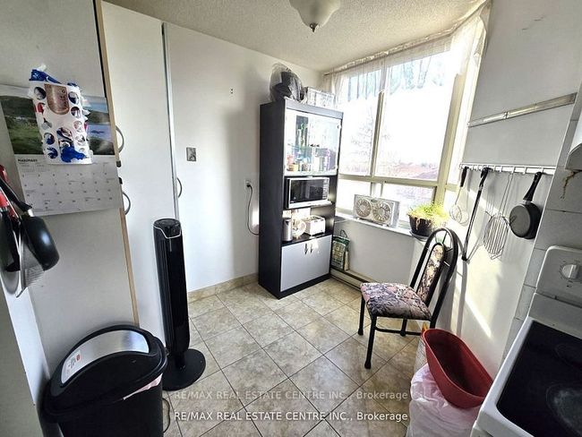 303 - 30 Malta Ave, Condo with 4 bedrooms, 2 bathrooms and 1 parking in Brampton ON | Image 14
