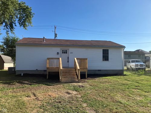 2111 S I St, Elwood, IN, 46036-2503 | Card Image