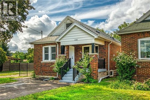 126 Auburn Ave, Hamilton, ON, L8K3B2 | Card Image
