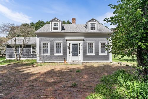 20 School St, Rehoboth, MA, 02769-2204 | Card Image
