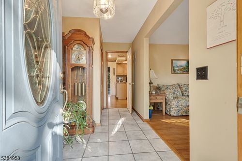 23 Glenwood Dr, Montville, NJ, 07045-9715 | Card Image
