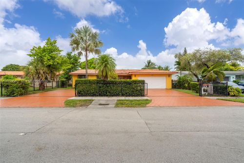 1320 Sw 84th Ave, Miami, FL, 33144-4133 | Card Image