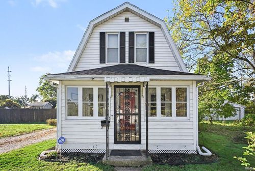 423 Fairmount Avenue, Mishawaka, IN, 46545 | Card Image