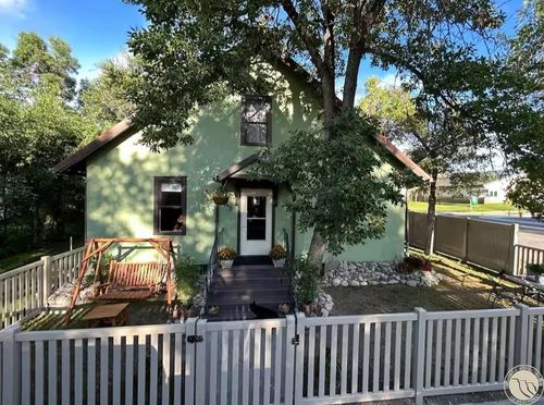 345 N 3rd St, Columbus, MT, 59019-7123 | Card Image