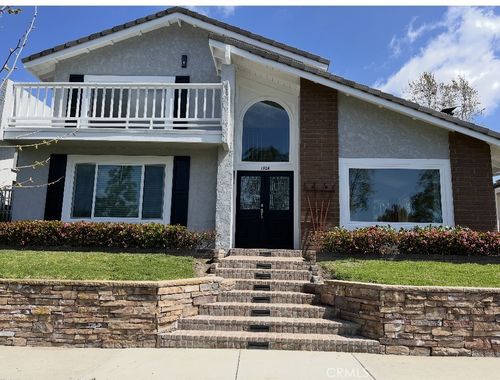 1926 W West Wind, Santa Ana, CA, 92704-7143 | Card Image