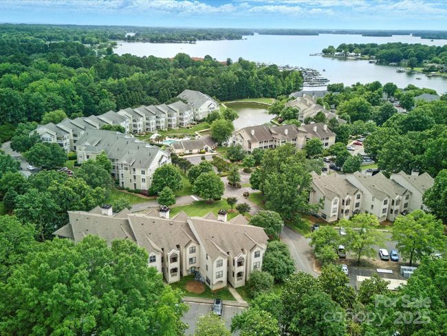 APT-302 - 18817 Nautical Dr, Condo with 2 bedrooms, 2 bathrooms and null parking in Cornelius NC | Image 33
