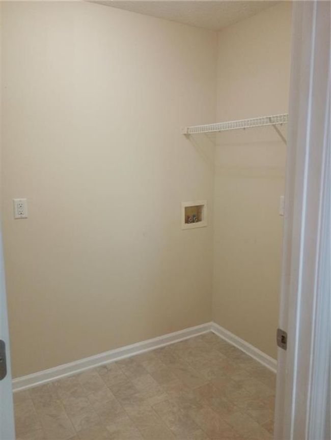 6398 Shadow Sq, Townhouse with 3 bedrooms, 4 bathrooms and 2 parking in Lithonia GA | Image 13