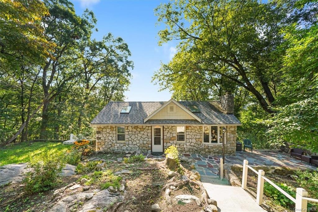 Blueberry Hl, Greenwood Lake, NY 10925