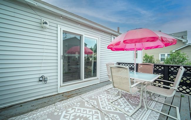 83 Armstrong St, House other with 2 bedrooms, 1 bathrooms and 3 parking in West Springfield MA | Image 27