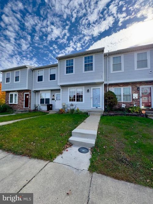 927 Olive Branch Ct, EDGEWOOD, MD, 21040-3811 | Card Image