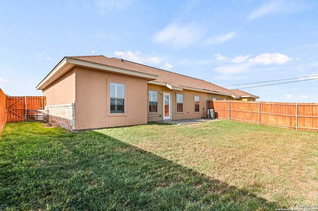 1B - 118 Navarro Crossing Rd, Condo with 3 bedrooms, 2 bathrooms and null parking in Seguin TX | Image 26