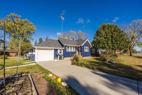 530 3rd Ave Sw, Perham, MN, 56573-1616 | Card Image