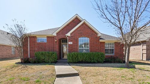 1528 Broadmoor Dr, Allen, TX, 75002-1618 | Card Image