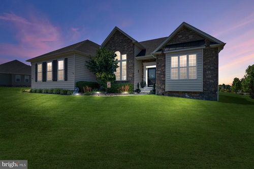 105 Granite Ln, HANOVER, PA, 17331-5300 | Card Image