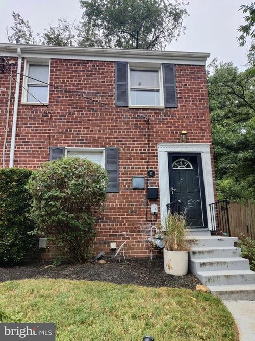 17 Kennedy St, ALEXANDRIA, VA, 22305-2518 | Card Image