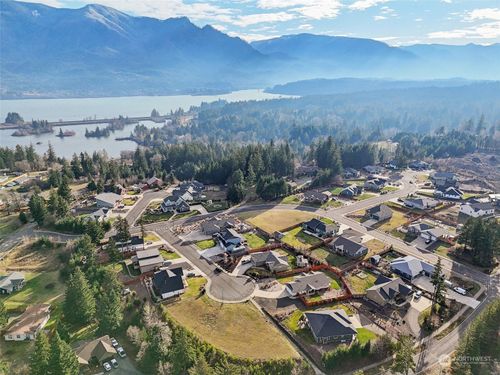 189 Nw Falcon Ct, Stevenson, WA, 98648-6196 | Card Image