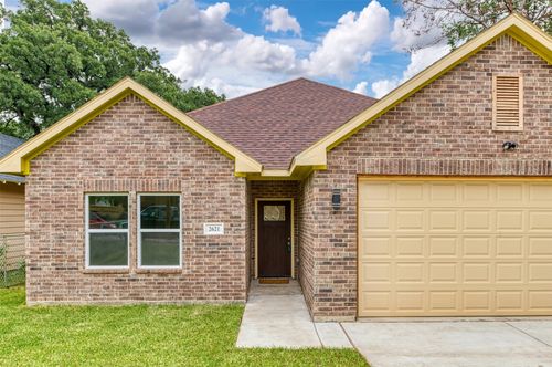 2621 Canton Dr, Fort Worth, TX, 76112-5005 | Card Image