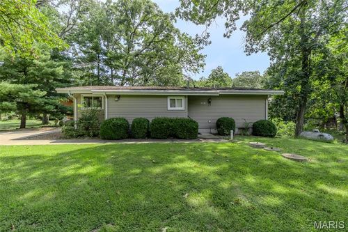 12820 Winnebago Dr, Shipman, IL, 62685-6621 | Card Image