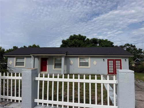 609 Maggie Cir, WINTER HAVEN, FL, 33880-1300 | Card Image