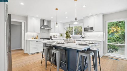 235 235 Appalachian Dr, Martinez, CA, 94553 | Card Image