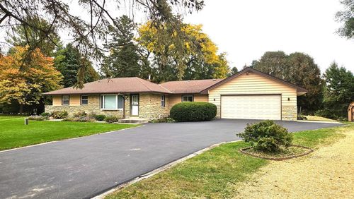 W226N6040 Avon Court, Lisbon, WI, 53089 | Card Image