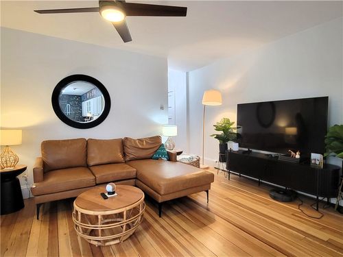 1c-102 Broadway, Newport, RI, 02840-2750 | Card Image