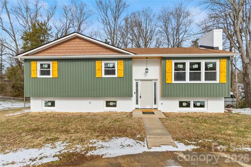 2474 Cedar Valley Dr, Conover, NC, 28613-8321 | Card Image