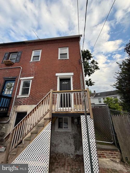 324 W Chestnut St, WEST CHESTER, PA, 19380-2520 | Card Image