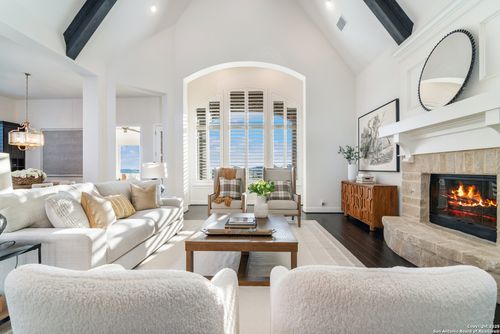 8126 Vanity Hl, San Antonio, TX, 78256-2510 | Card Image