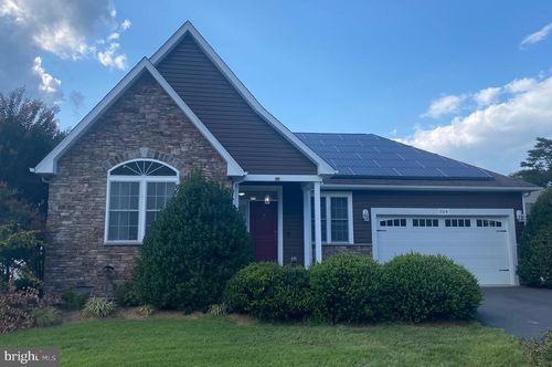 324 E 6th St, SEAFORD, DE, 19973-4561 | Card Image