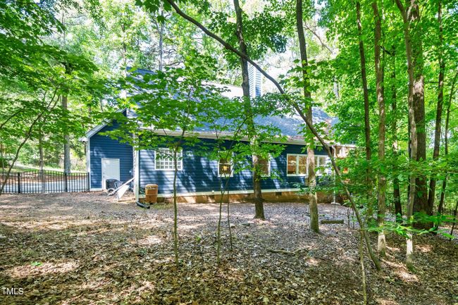 Fenced in yard | Image 36