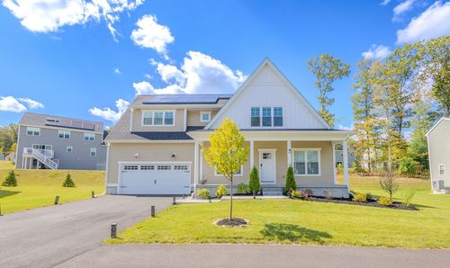 26 Iris Ln, Bellingham, MA, 02019-2251 | Card Image