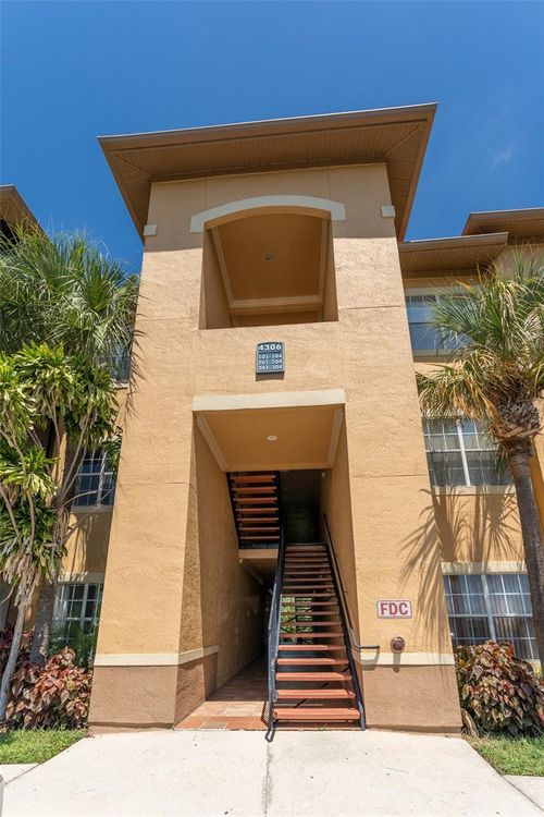 202-4306 Bayside Village Dr, TAMPA, FL, 33615-5548 | Card Image