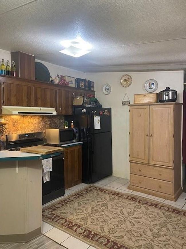 320 Oak Tree Dr, House other with 3 bedrooms, 2 bathrooms and null parking in Pointblank TX | Image 11