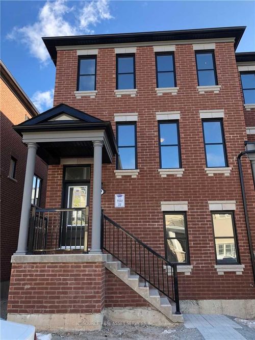 22-975 Whitlock Ave, Milton, ON, L9E1S9 | Card Image