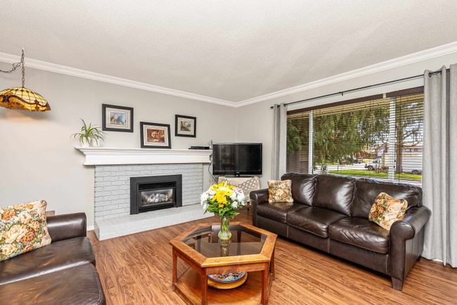 32091 Sandpiper Place, House other with 3 bedrooms, 1 bathrooms and 3 parking in Mission BC | Image 8