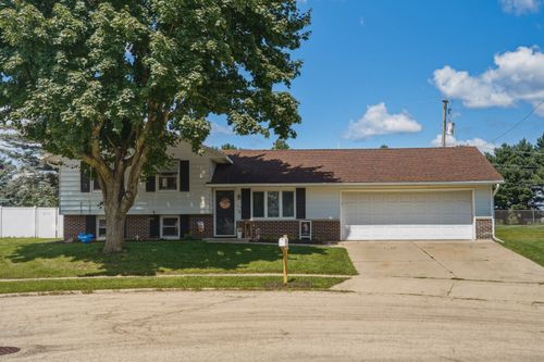 601 High St, DIXON, IL, 61021-1132 | Card Image