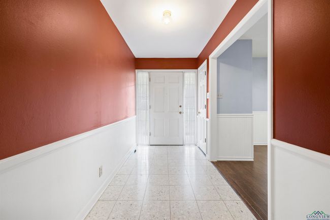 3005 Inwood Rd, House other with 3 bedrooms, 2 bathrooms and null parking in Kilgore TX | Image 9