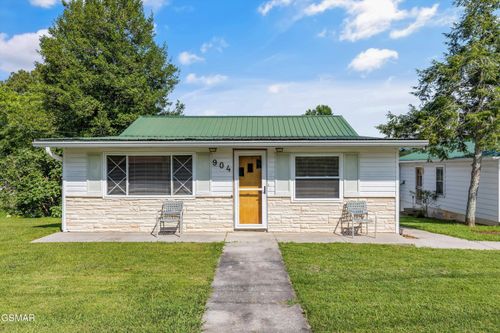 904 Ridge Road, Maryville, TN, 37803 | Card Image