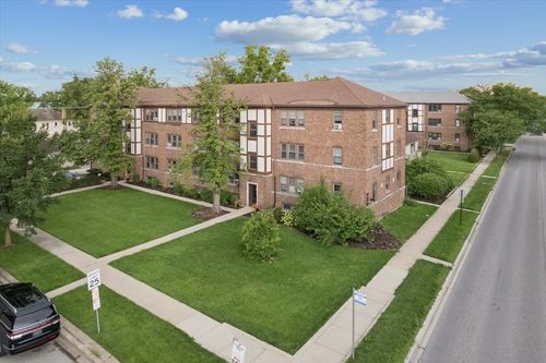 2a-2 Lincoln Ave, Park Ridge, IL, 60068-3874 | Card Image