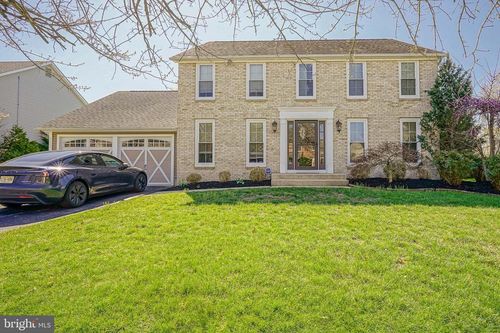 27 Progress Pl, Voorhees, NJ, 08043-3312 | Card Image